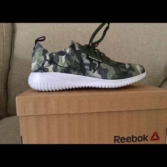 COPY - Reebok Revolution - Picture 4 of 8